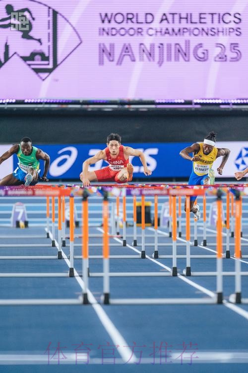 体育人万米高空同生命赛跑 体育人万米高空同生命赛跑